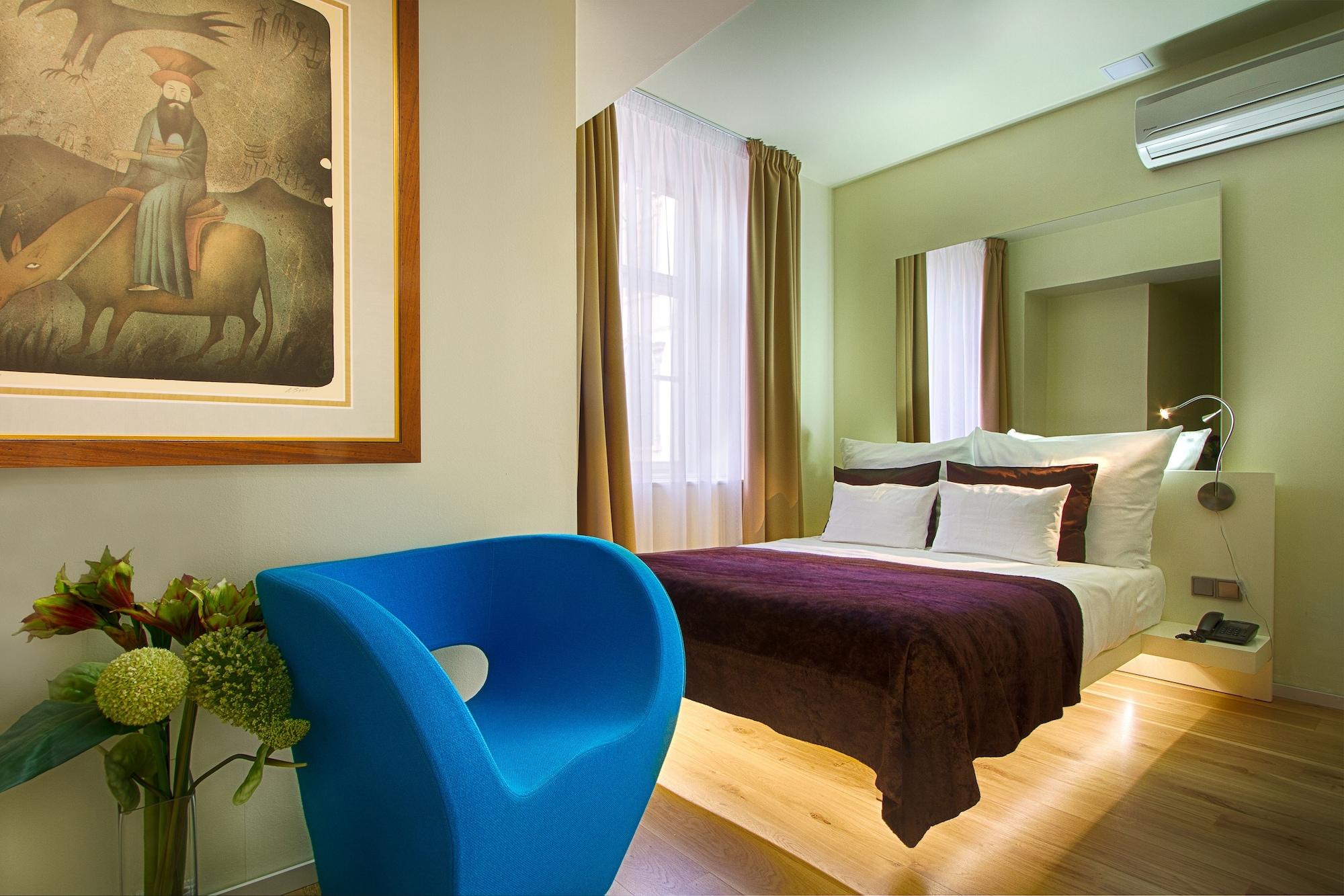 Three Storks Hotel Prague Luaran gambar A room at the hotel