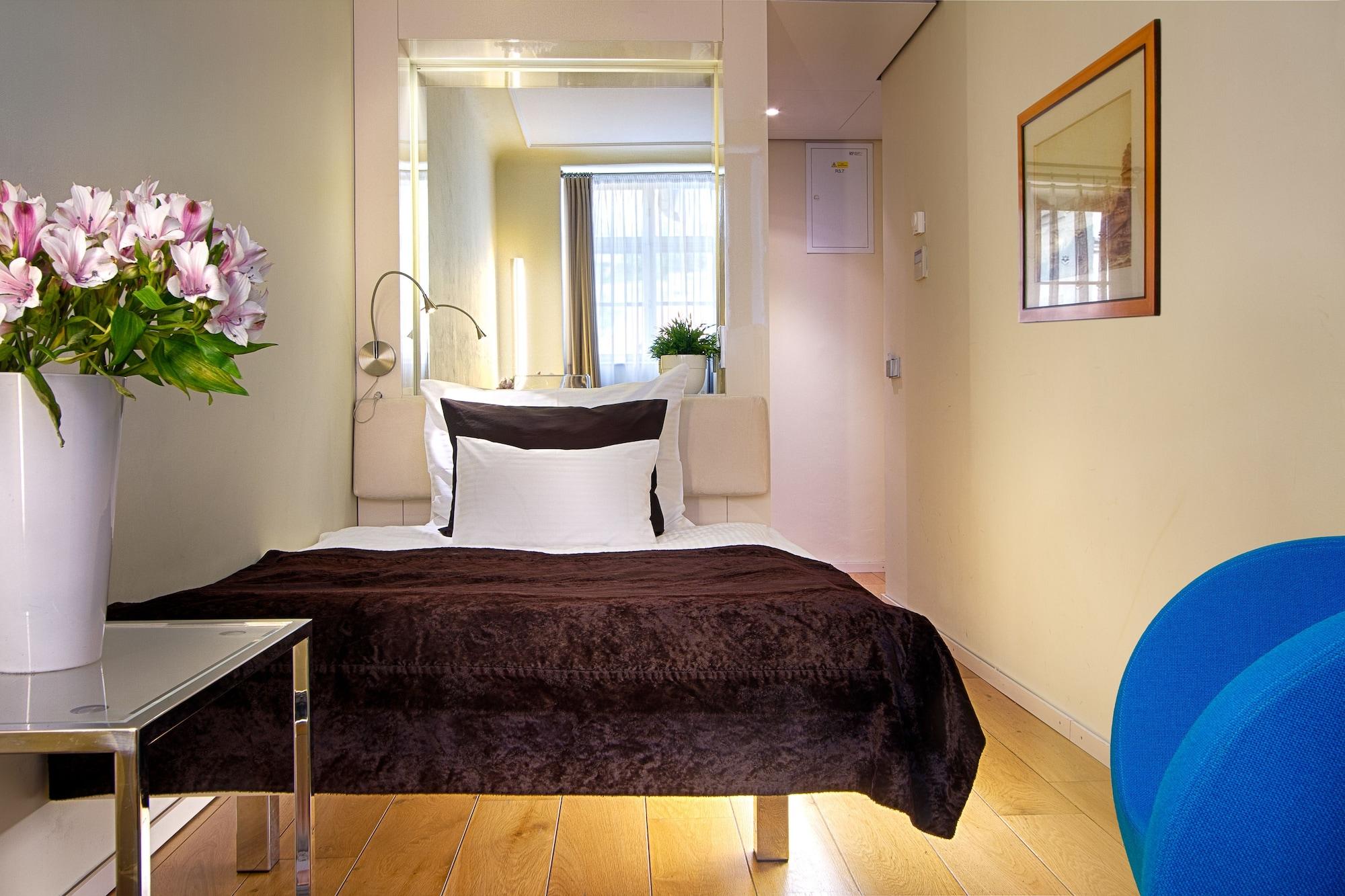 Three Storks Hotel Prague Luaran gambar A room at the hotel